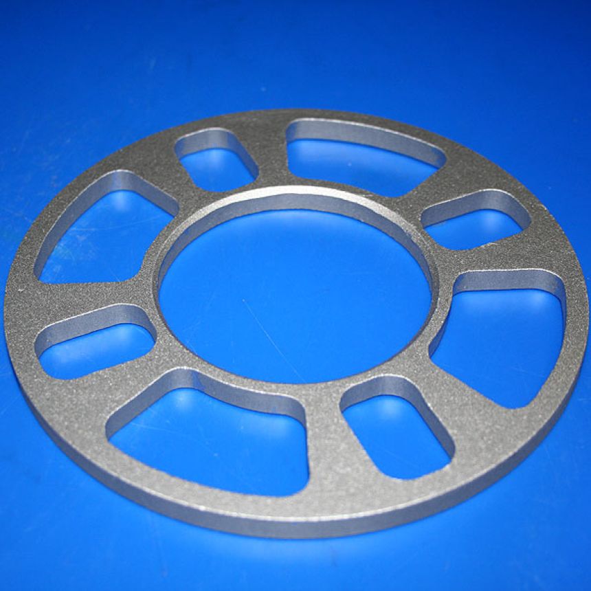 Spacer (levikepala) 8mm 4-pulttiset 98-120 mm jaot